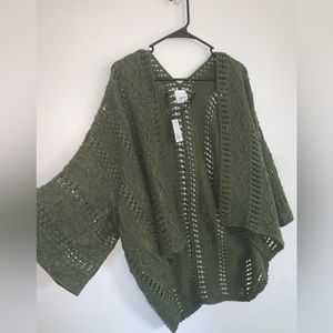 Army green sweater. NWT. One size